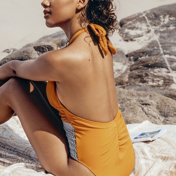 Tummy Control Yellow and White Women's Swimsuit Sizw XXL Beach Cruise One Piece - Picture 2 of 10